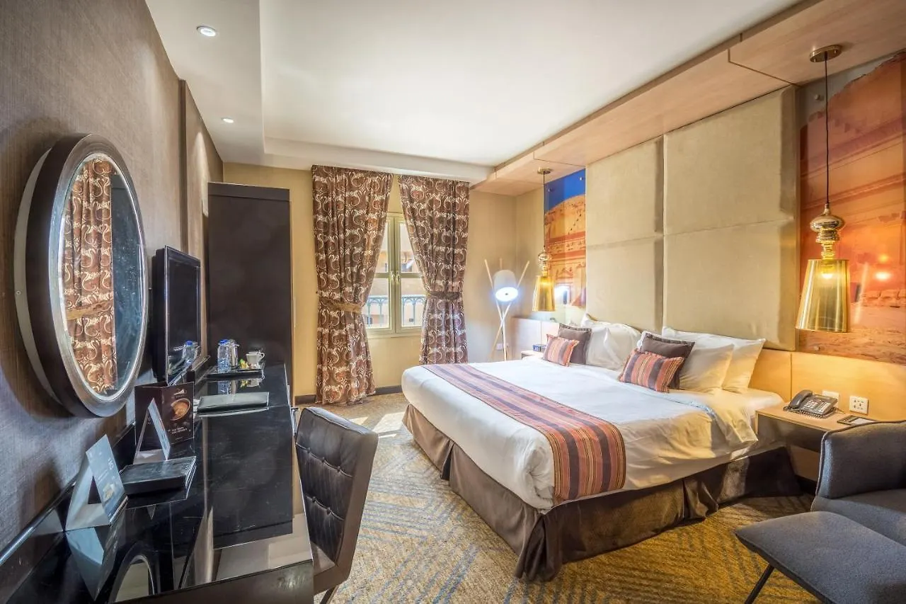 Grand Plaza Hotel - Takhasosi Riadh