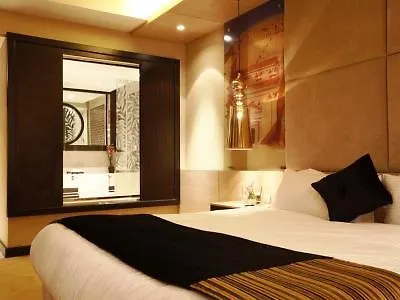 Grand Plaza Hotel - Takhasosi Riadh